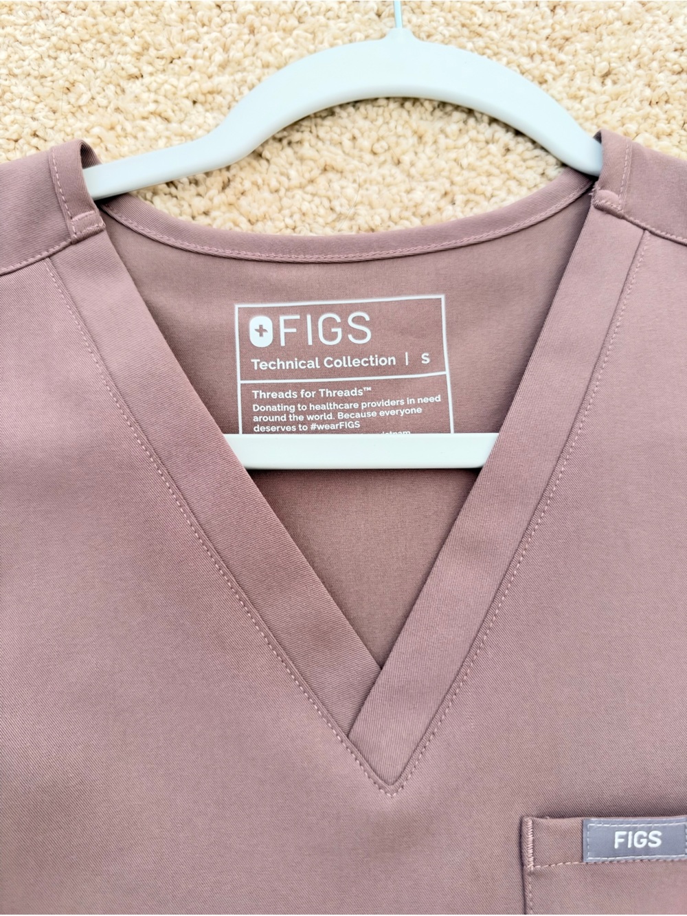 Figs Smokey Taupe scrub set - Picture 3 of 6